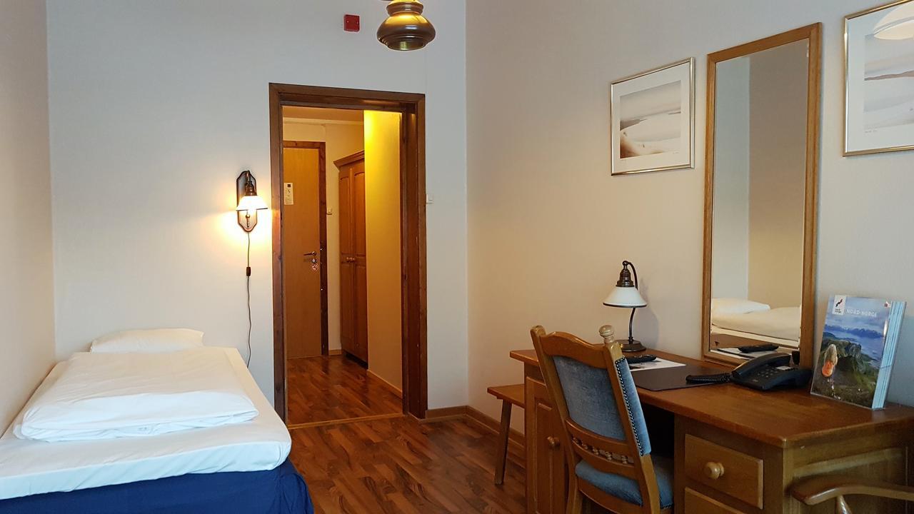 Bardu Hotell Setermoen Extérieur photo